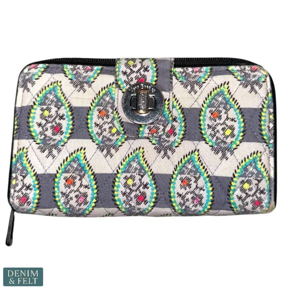 Vera‎ Bradley RFID Turnlock Wallet Paisley Stripe Quilted Aztec Full Zip Clutch